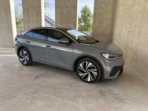VOLKSWAGEN ID.5 Pro Performance